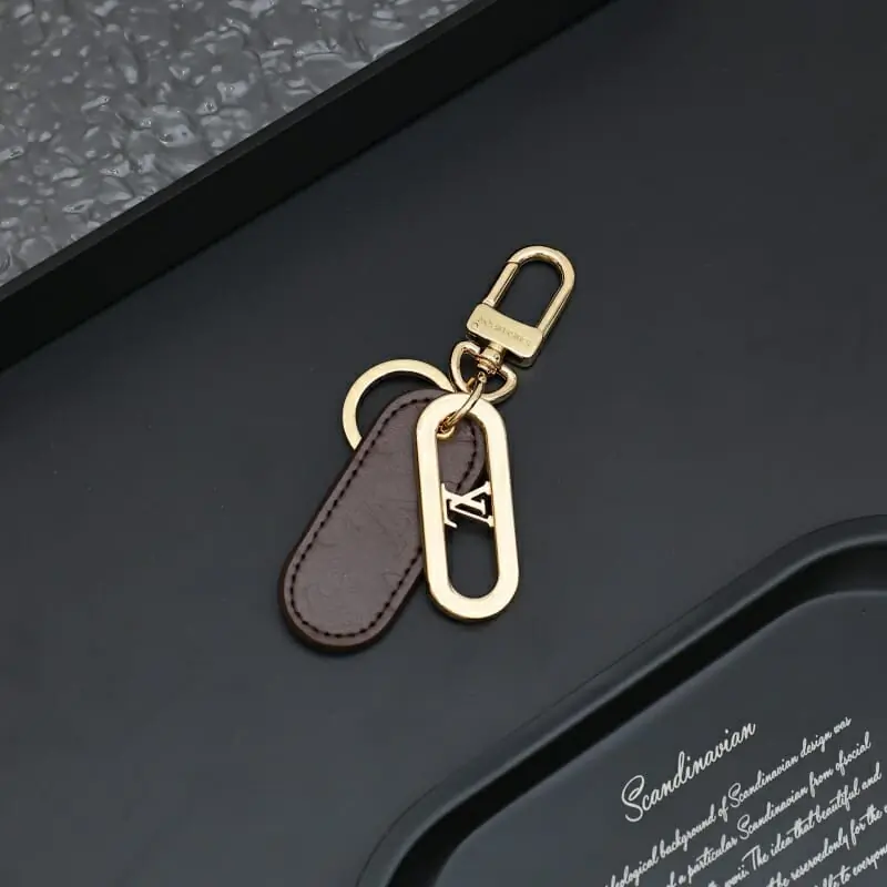 louis vuitton lv key holder and boucle de sac s_1215077